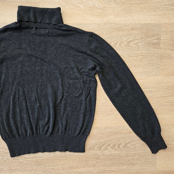 H&M Fine-Knit Turtleneck Sweater Women’s Small Lightweight Viscose Blend Top - Picture 10 of 15